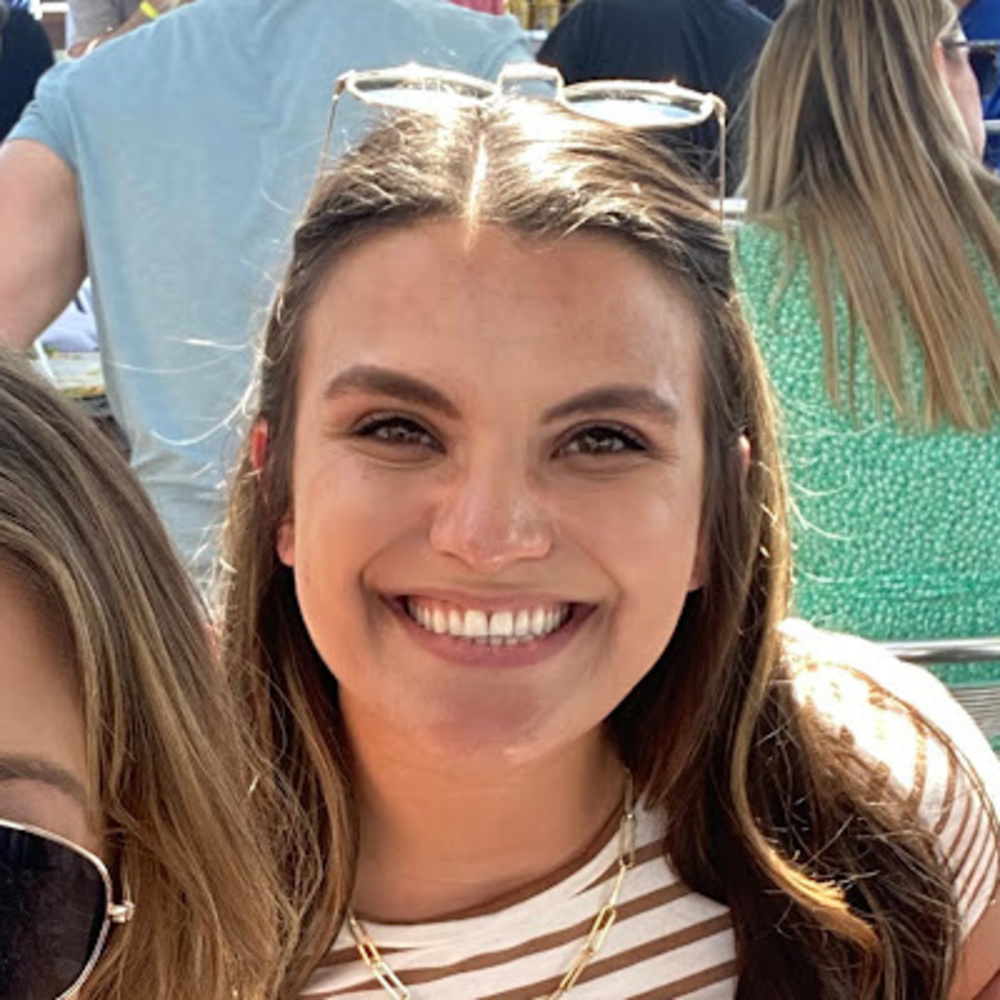 Meet your Posher, Claire